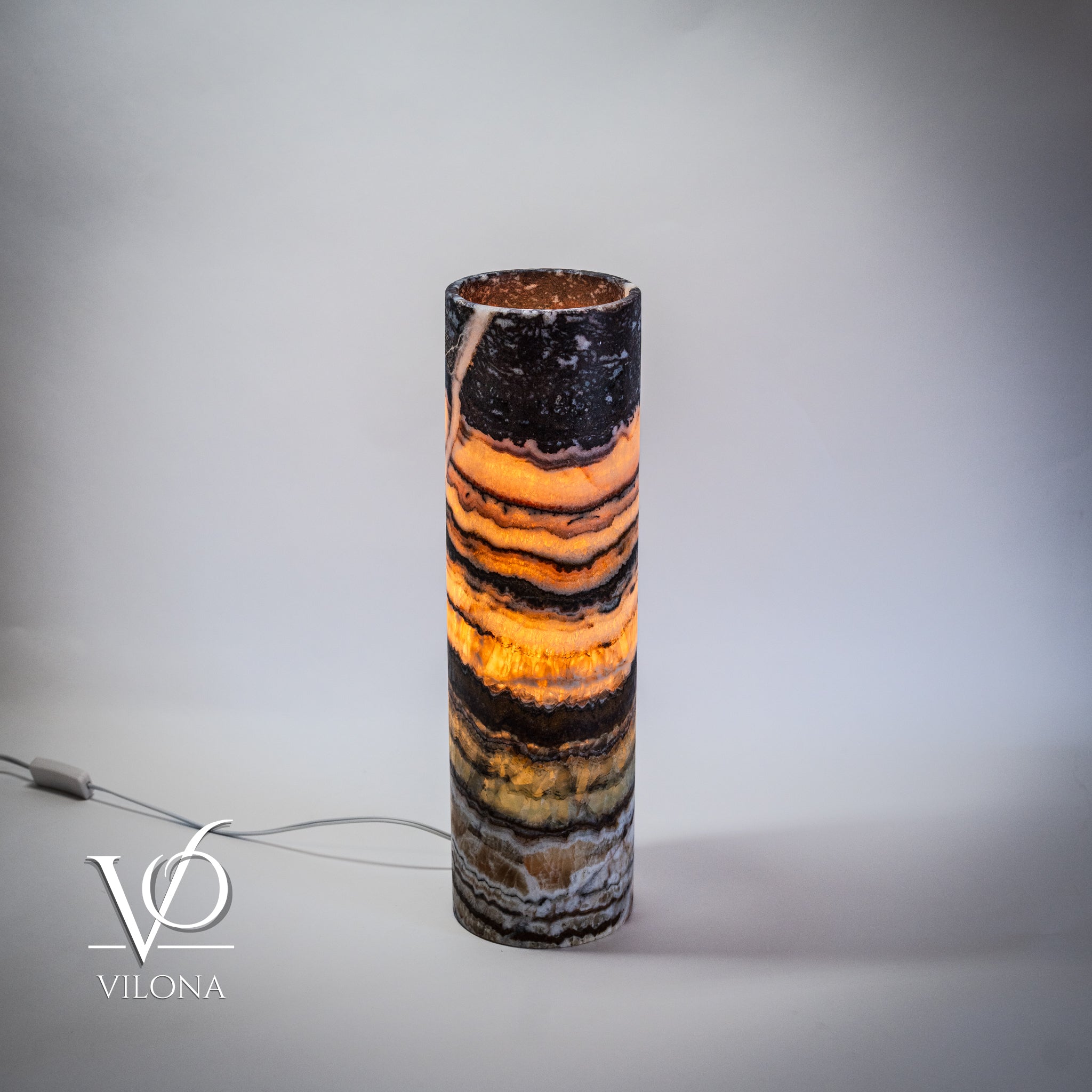 Aqua Onyx Lamp - 20" Tall, x 5.5" Diameter - (Medium #27)