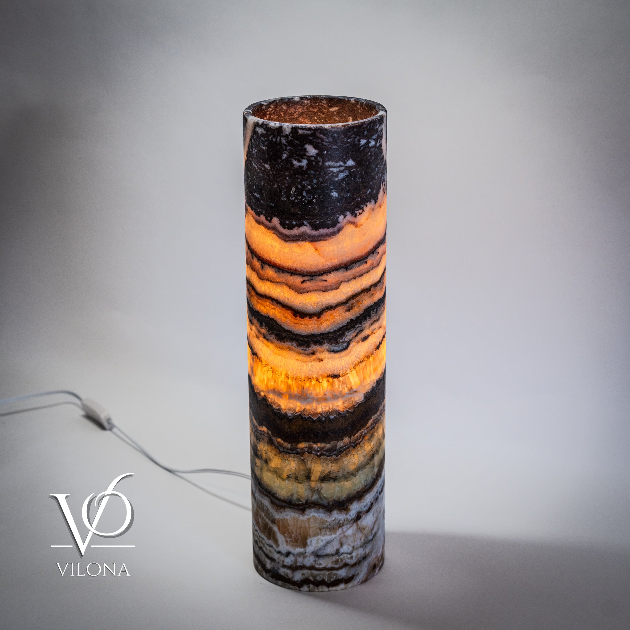 Aqua Onyx Lamp - 20" Tall, x 5.5" Diameter - (Medium #27)