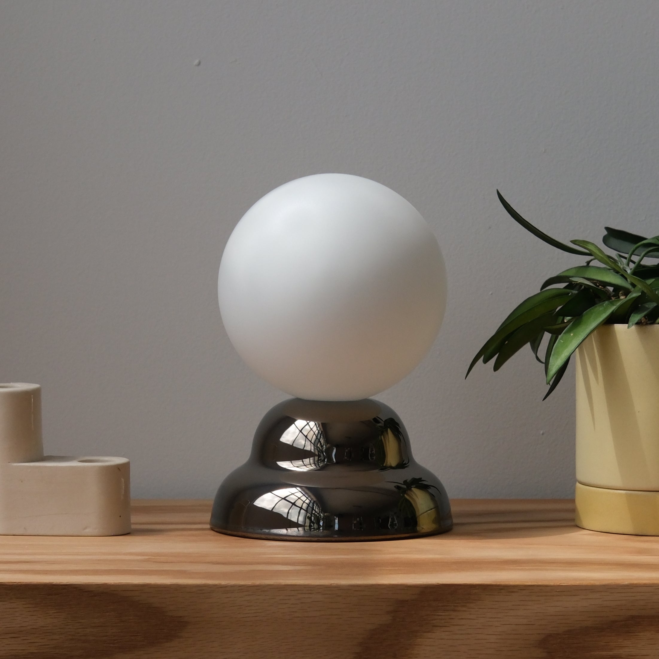 Ripple II Table Lamp by Misewell - product image 5 for Resin Society