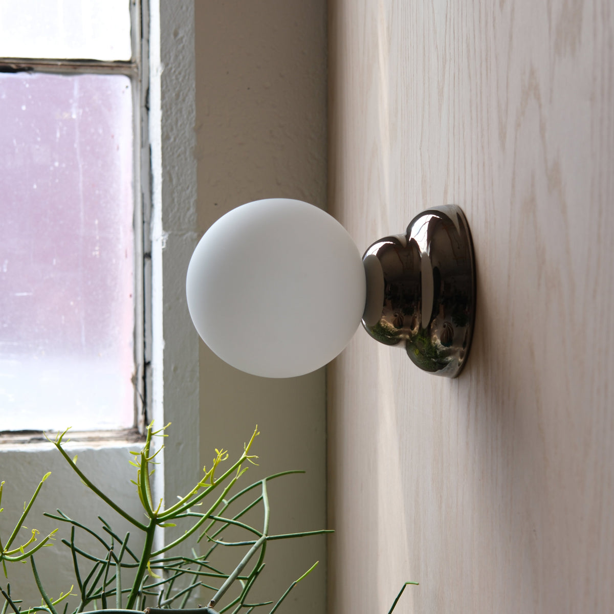Ripple II Sconce by Misewell - product image 3 for Resin Society