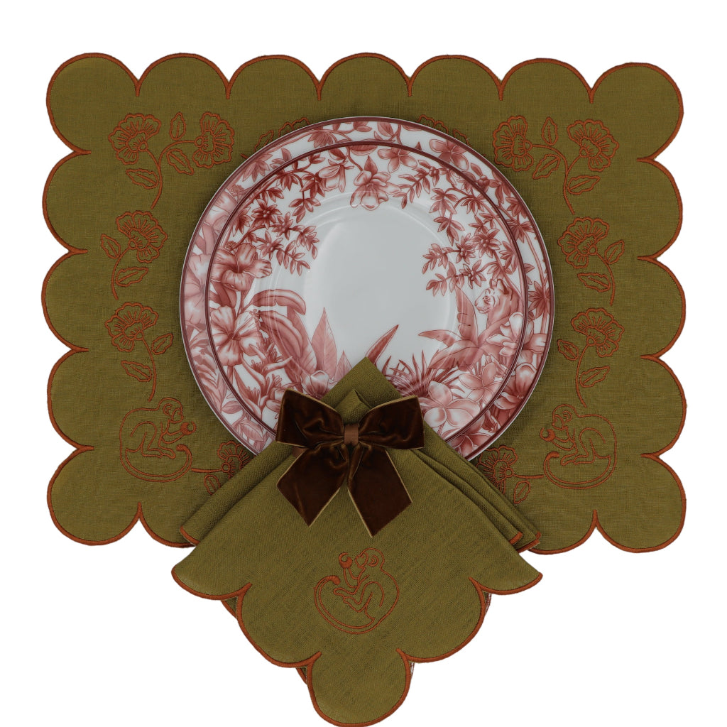 Earthen Pine Napkin - Set of 4 by Ro'Table - product image 7 for Resin Society