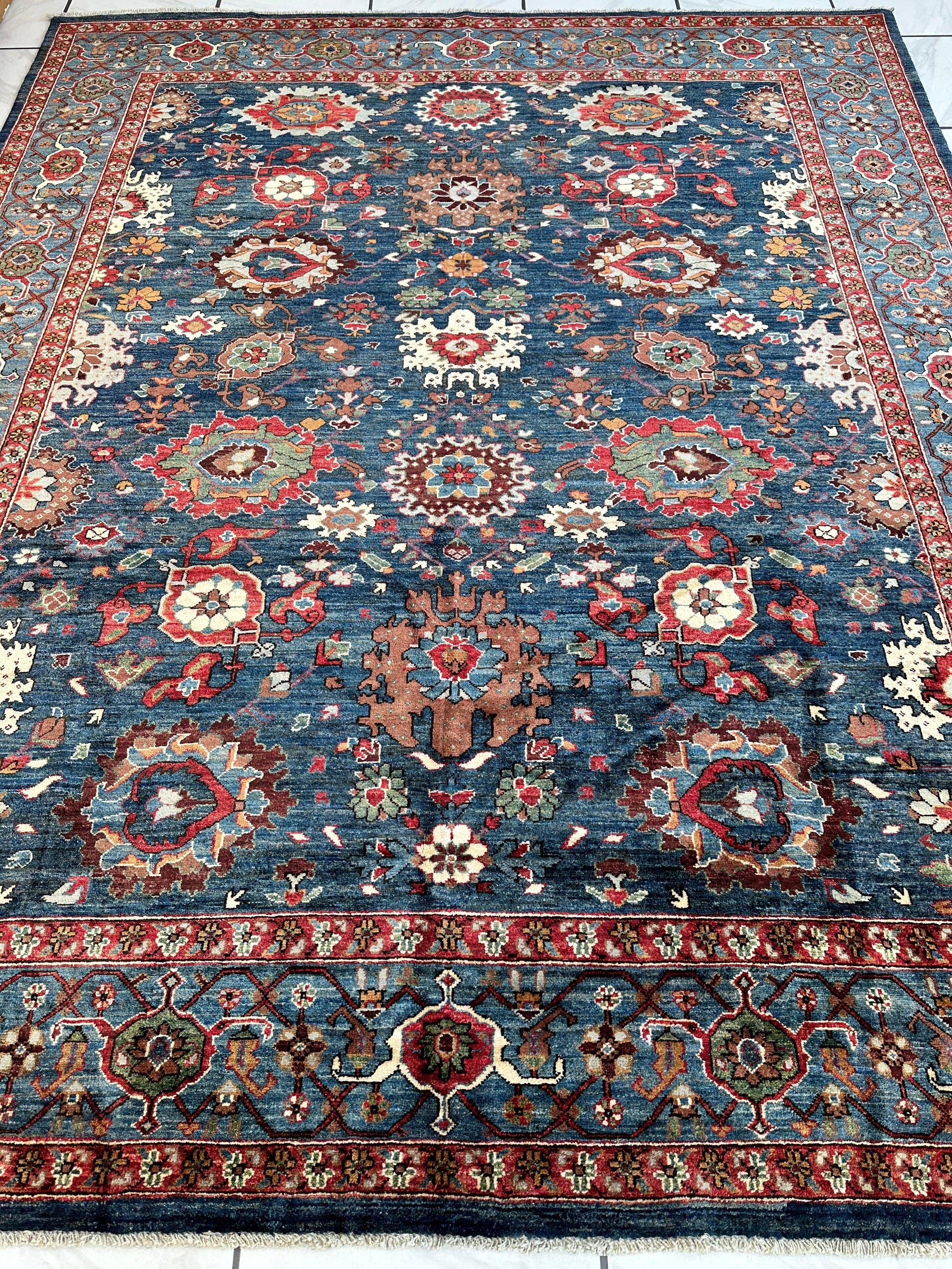 Trasitional Serapi Ghazni Wool Rug – 8' x 10’ – Intricate Floral Design by Rugistan - product image 2 for Resin Society