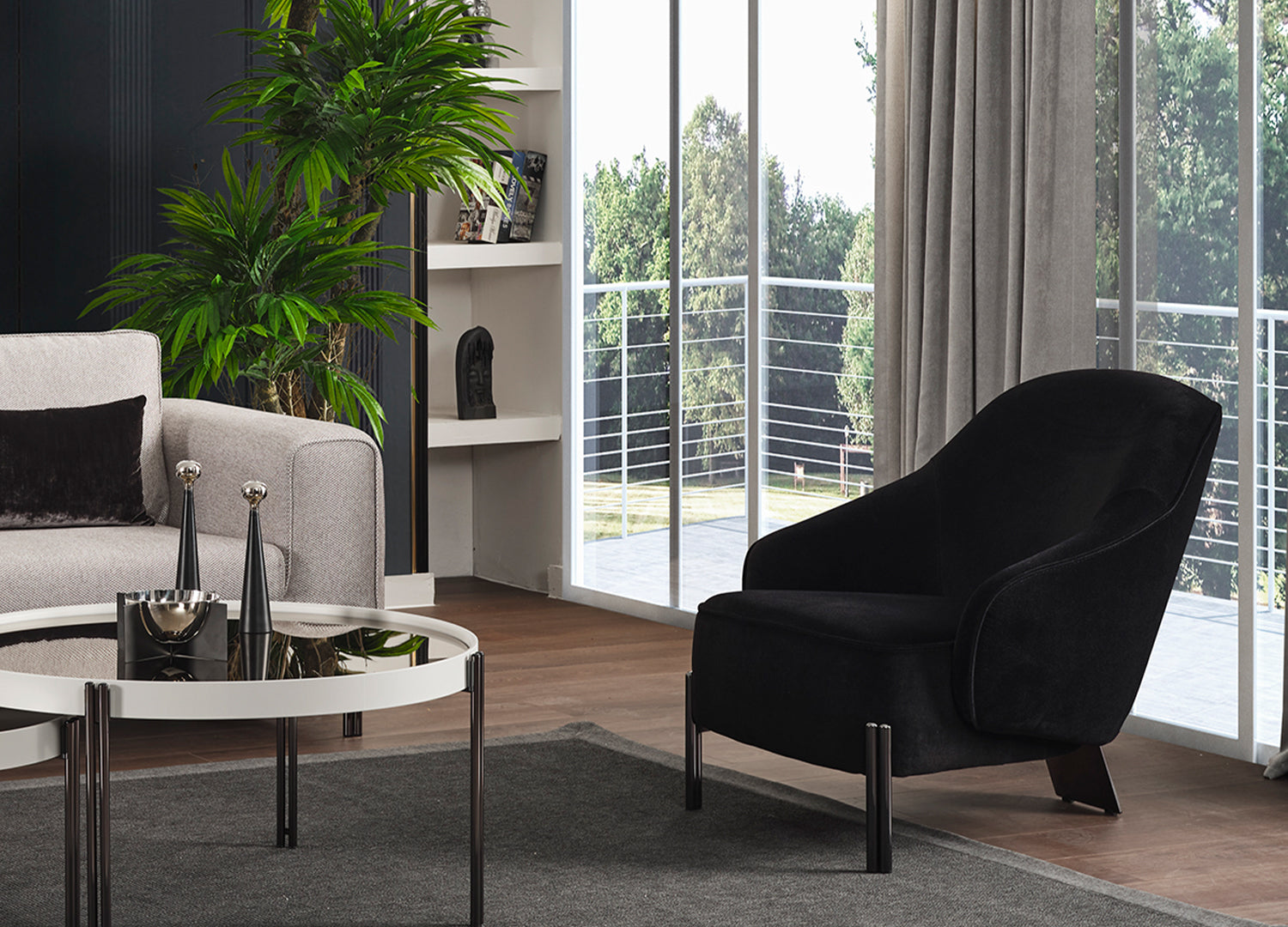 Favori Accent Chair detail image - Resin Society