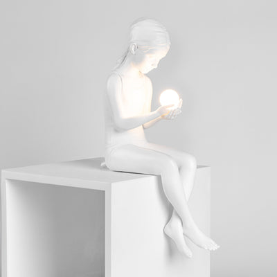Innerglow mini - Girl detail image - Resin Society