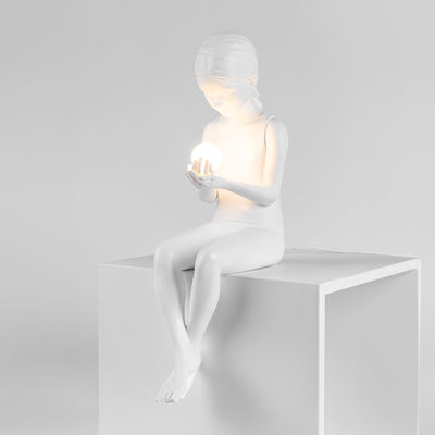 Innerglow mini - Girl detail image - Resin Society