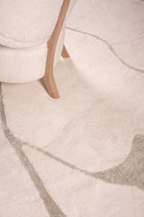 Glimpse – White Sheepskin Rug by Homelosophy