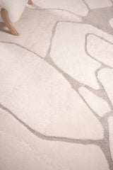 Glimpse – White Sheepskin Rug by Homelosophy