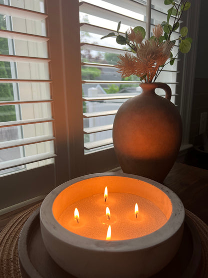 Vela Classic Candle Vessel in White and Charcoal, handcrafted concrete candle container