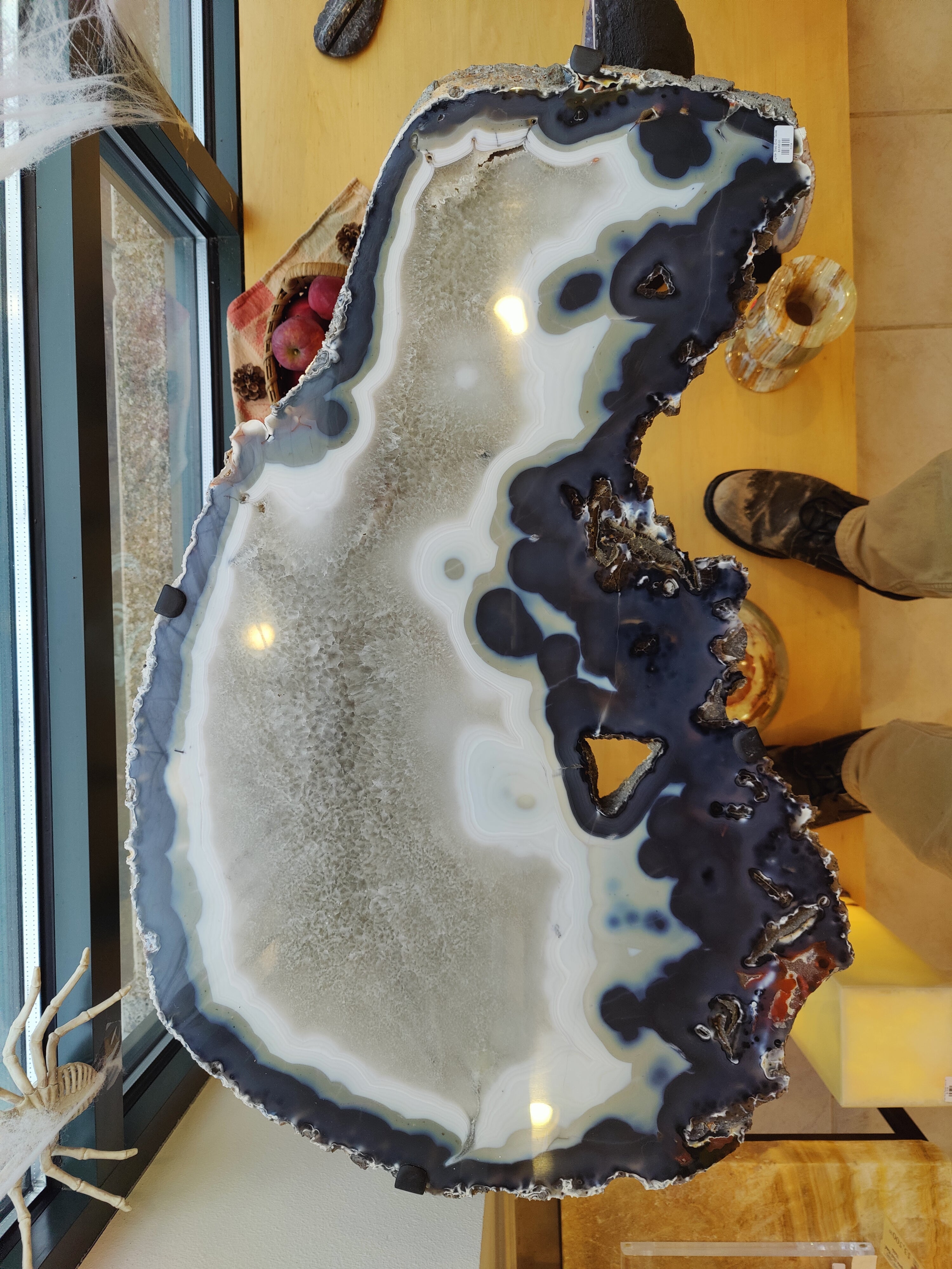 Agate Slab End Table by Rare Earth Gallery - product image 3 for Resin Society