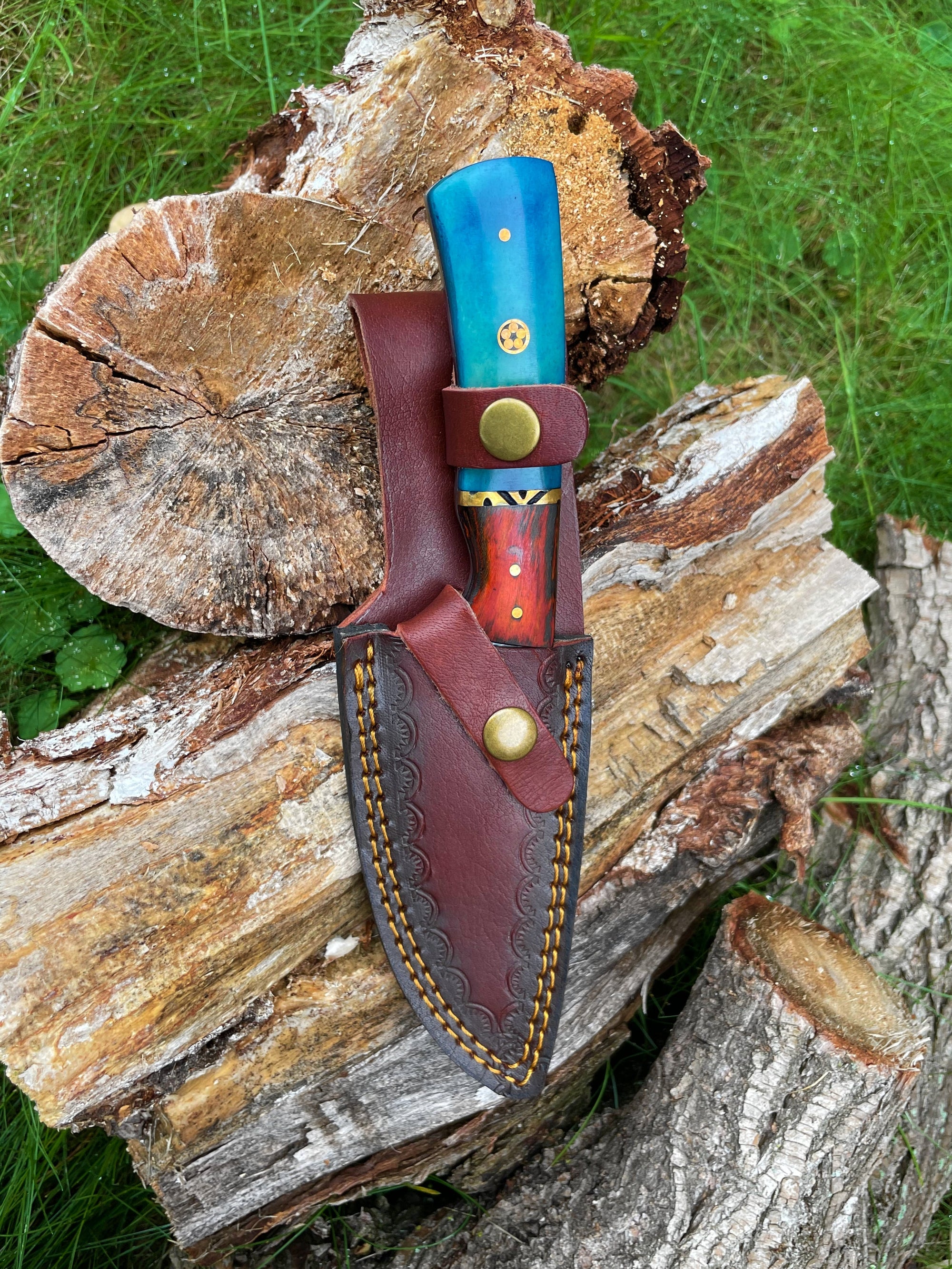 Damascus knife, Garnet Starlight Hand forged knife Hunting knife by Titan TK-014 detail image - Resin Society