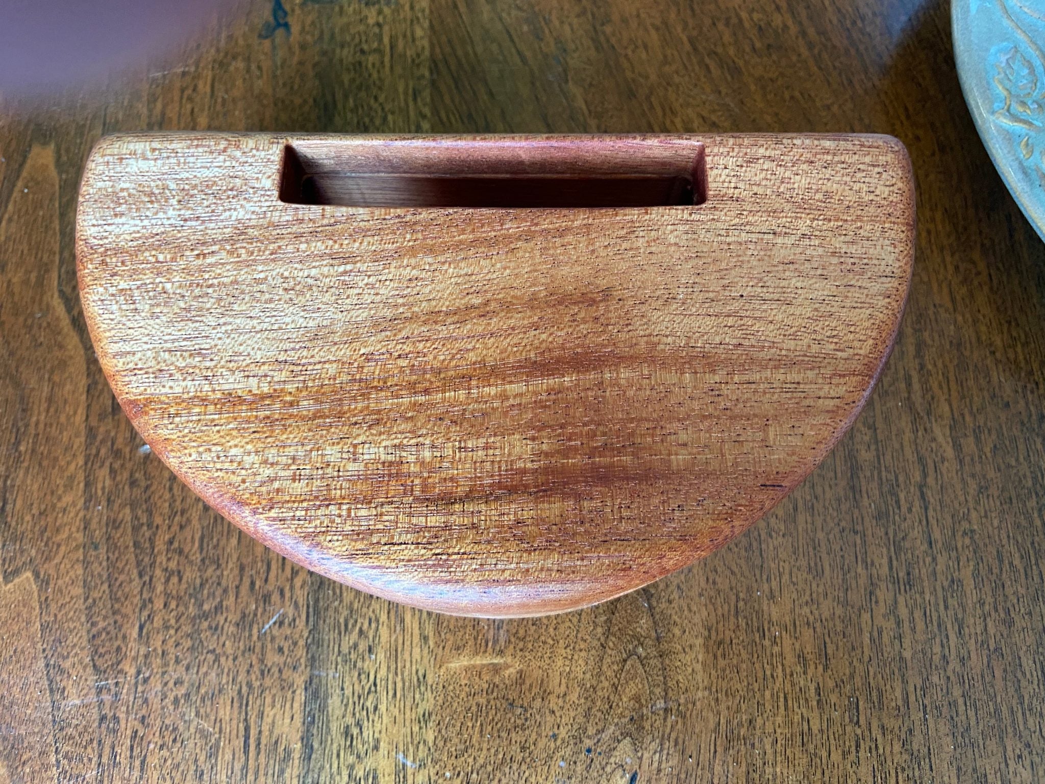 Handmade wooden smartphone speaker amplifier in Cherry, White Oak, and Mahogany finishes