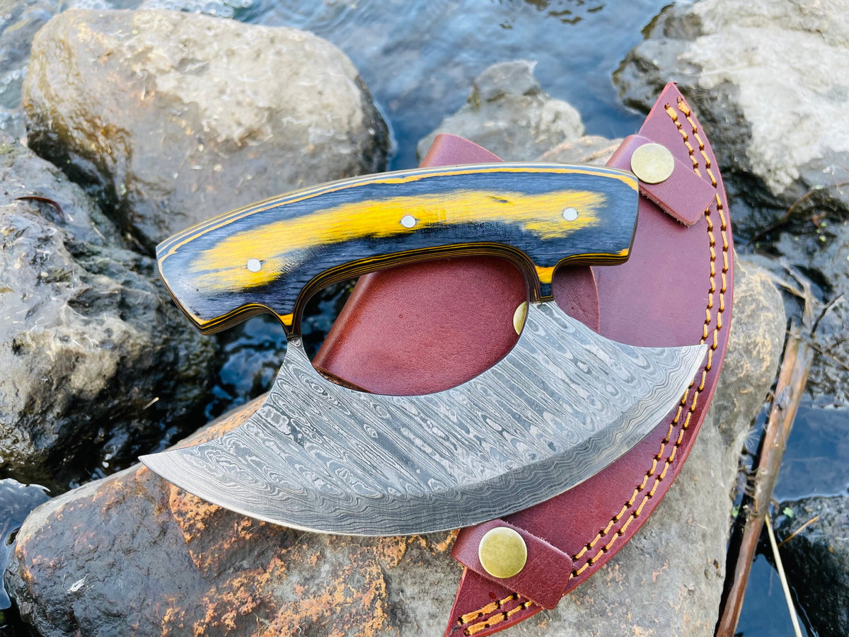 Damascus Steel Alaskan Ulu knife TK-035 showing patterned blade and diamond wood handle