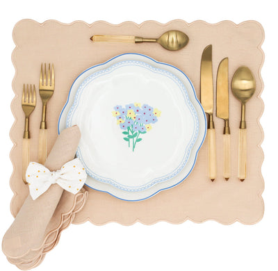Meadow Flora Starter Plate - Set of 4 (+1 Bonus Plate) by Ro'Table - product image 5 for Resin Society