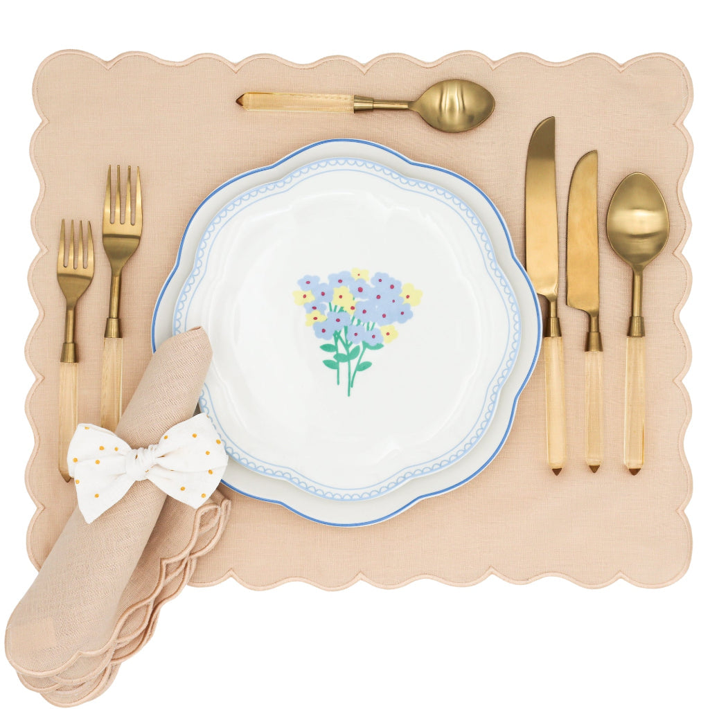 Meadow Flora Starter Plate - Case of 12 Plates (+3 Bonus Plates) by Ro'Table - product image 5 for Resin Society