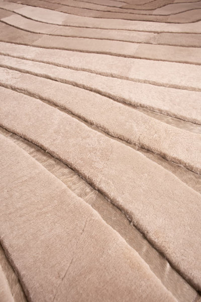 OMBRÉ – Custom Made Shearling and Cowhide Rug by Homelosophy