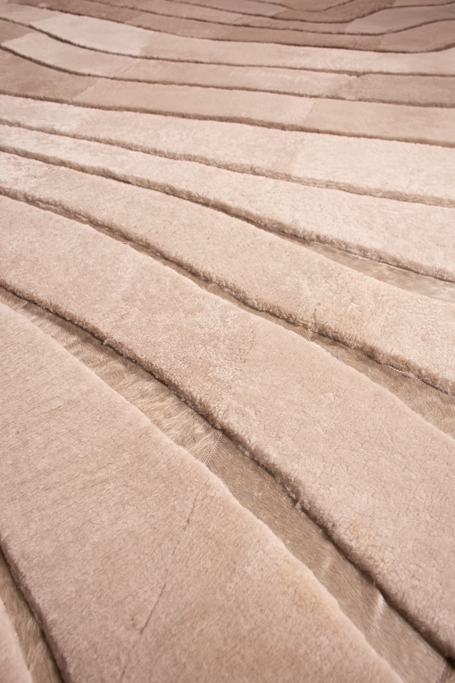 OMBRÉ – Custom Made Shearling and Cowhide Rug by Homelosophy