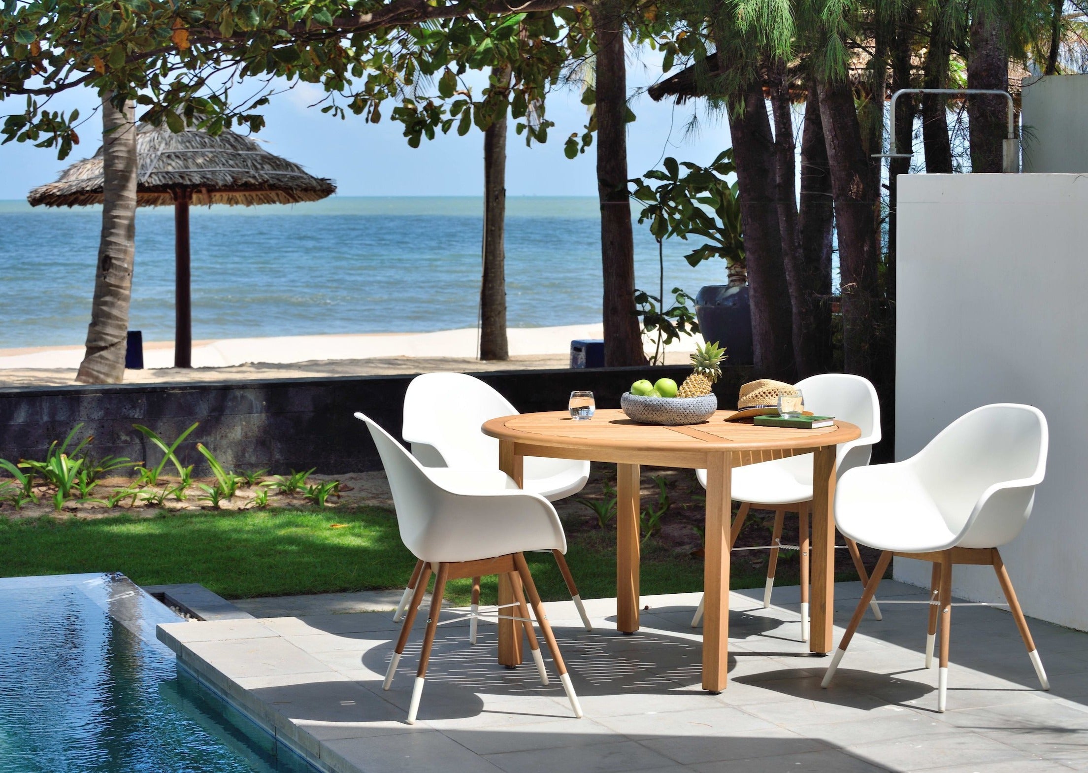 Oldbury Round Table and 4 Chamonix Carver Armchair Dining Set by LifestyleGarden US - main product image for Resin Society
