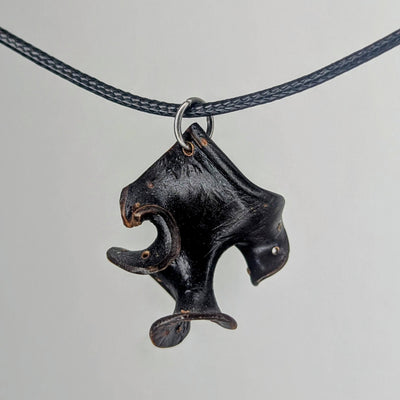 Halixen Pendant Necklace by Versiliy