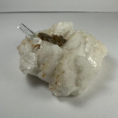 Aquamarine on Albite with Muscovite mineral specimen from Shigar Valley, Skardu, Pakistan
