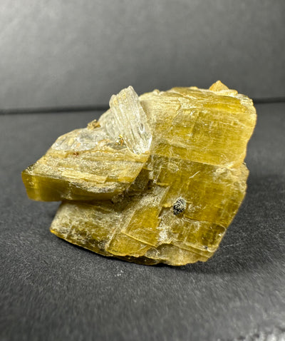 Diamond Quartz on Siderite