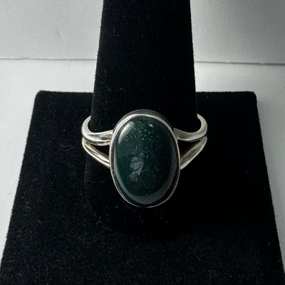 Green Serpentine Ring - Size 13