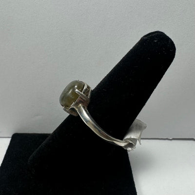 Labradorite Ring - Size 10.5