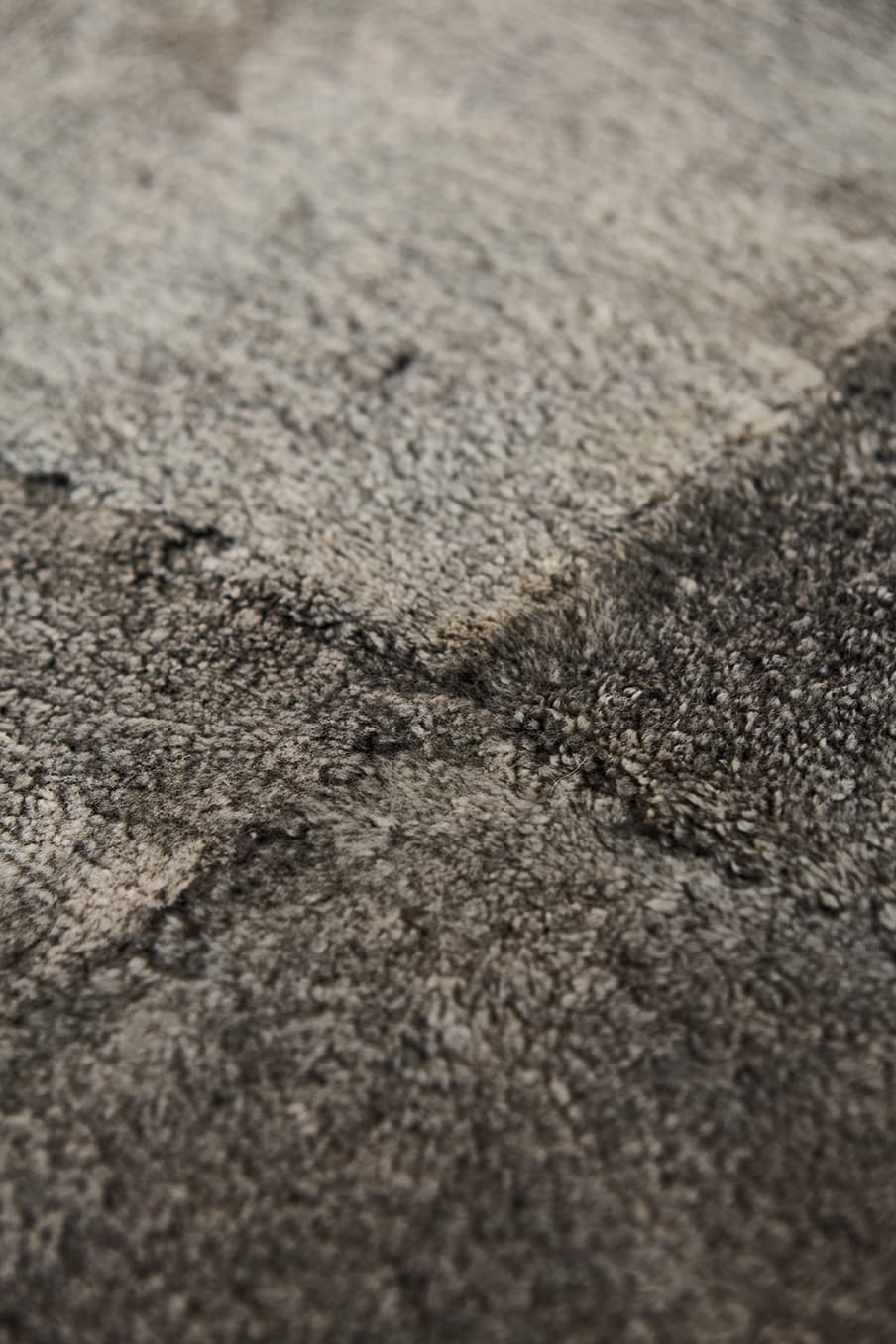 Plain Stacked - Charcoal Lambskin Rug by Homelosophy