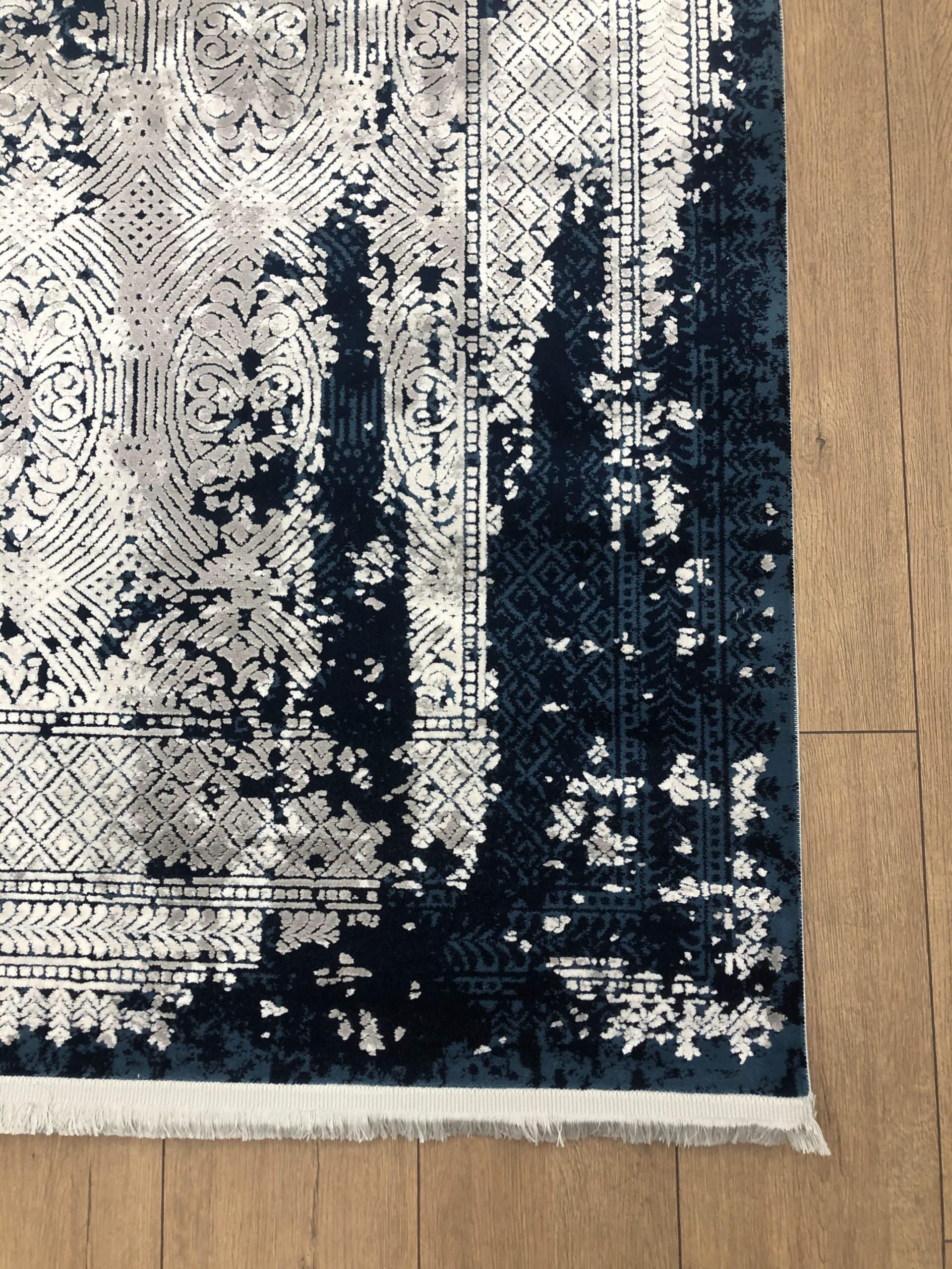 Juliet Rug detail image - Resin Society
