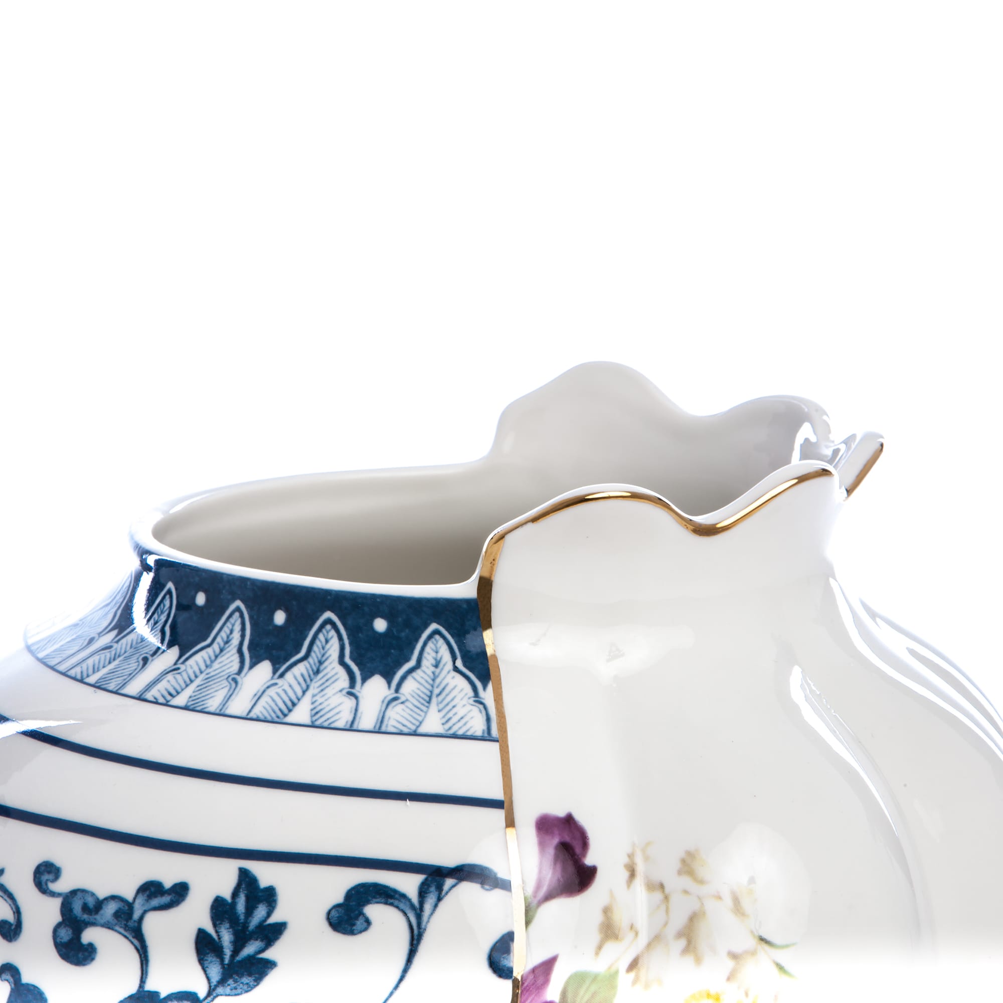 Hybrid Vase Melania detail image - Resin Society
