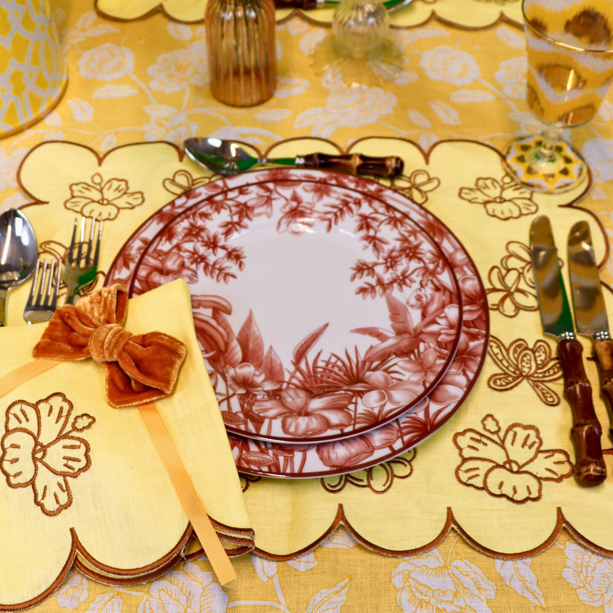 Sepia Estate Starter Plate - Set of 4 (+1 Bonus Plate) by Ro'Table - product image 9 for Resin Society
