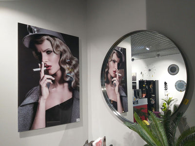 Picture Glass Smokey Lady 80x120cm