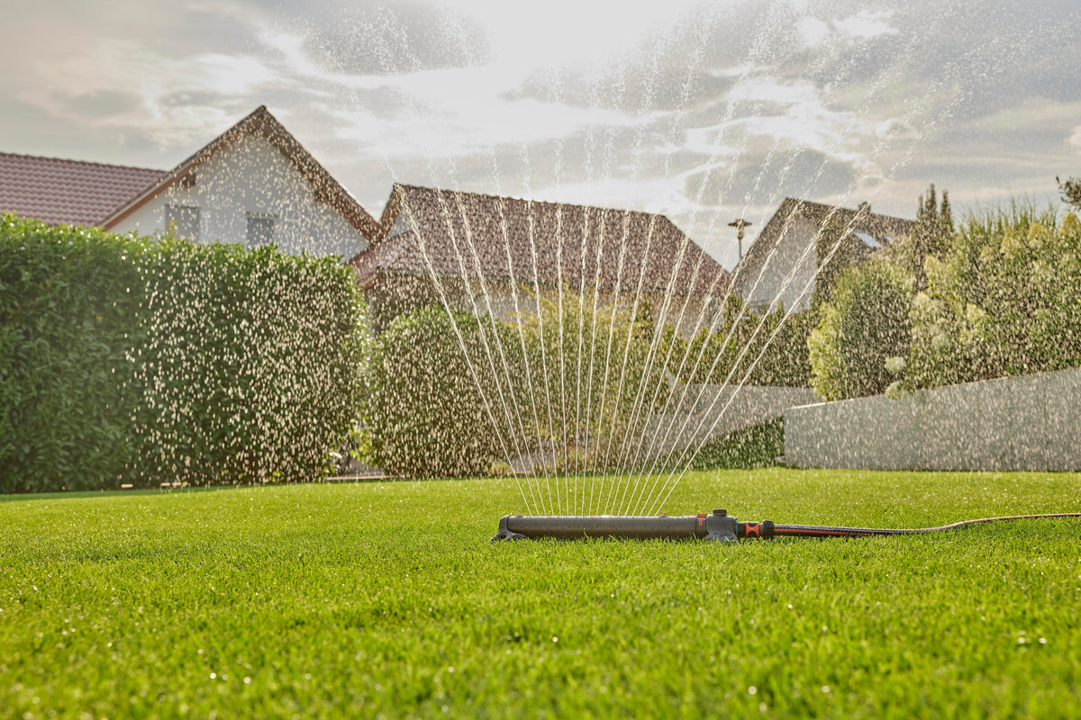 Aquazoom Oscillating Sprinkler 3900 Sq.
Ft - Great for Large Yards