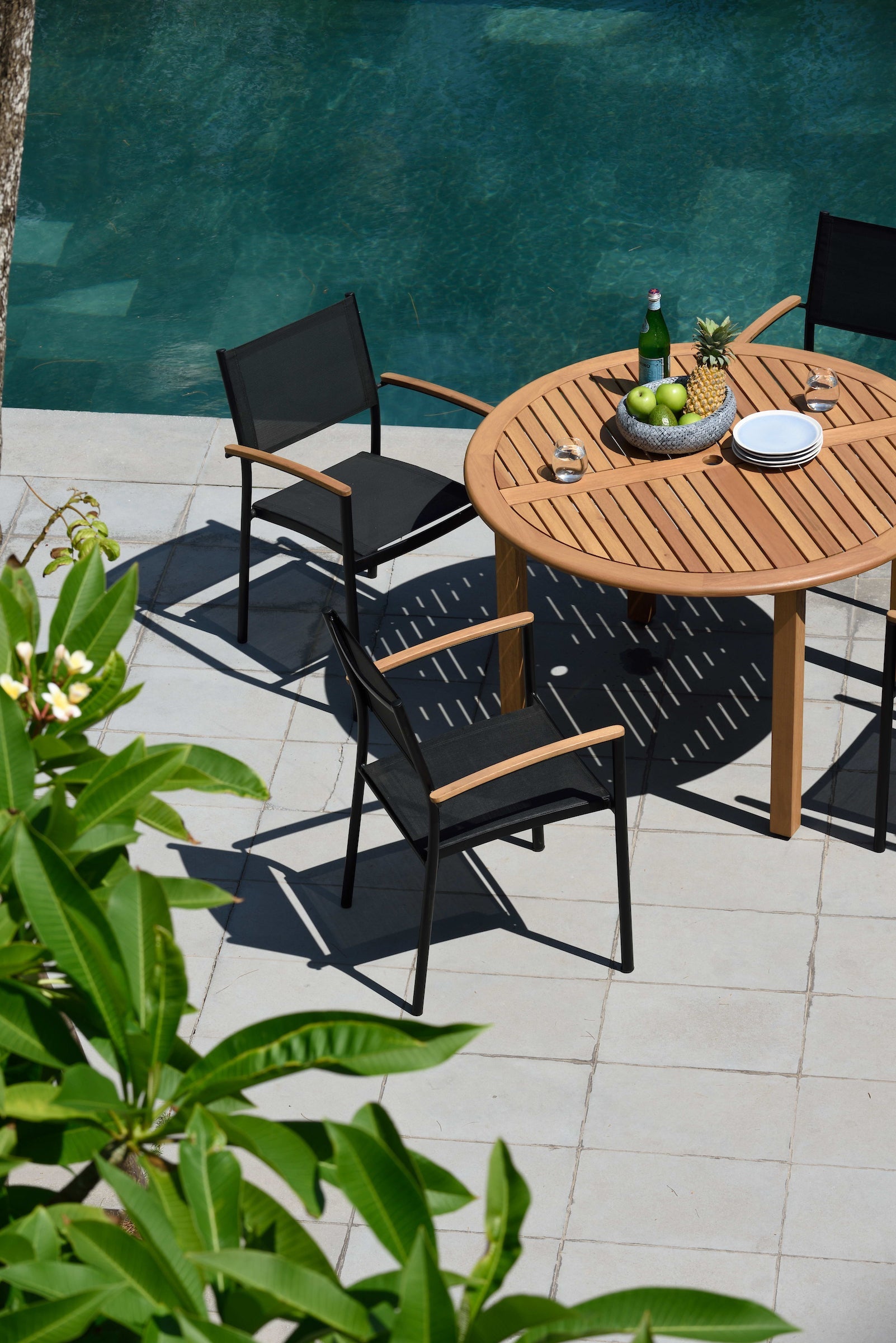 Oldbury Round Table and 4 Vera Armchair Dining set by LifestyleGarden US - product image 2 for Resin Society