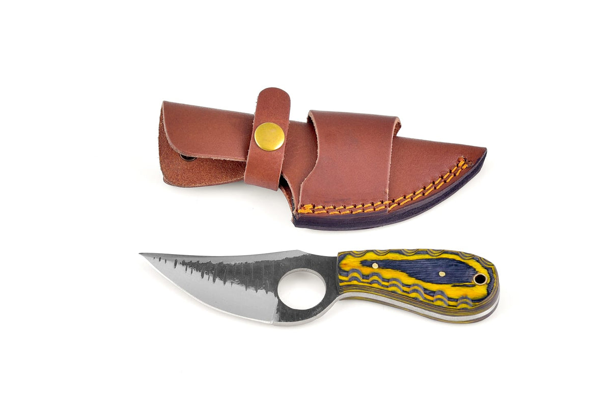 Trailmate Carbon Skinner TK-095 fixed blade knife with diamond-textured wood handle and 3-inch carbon steel blade