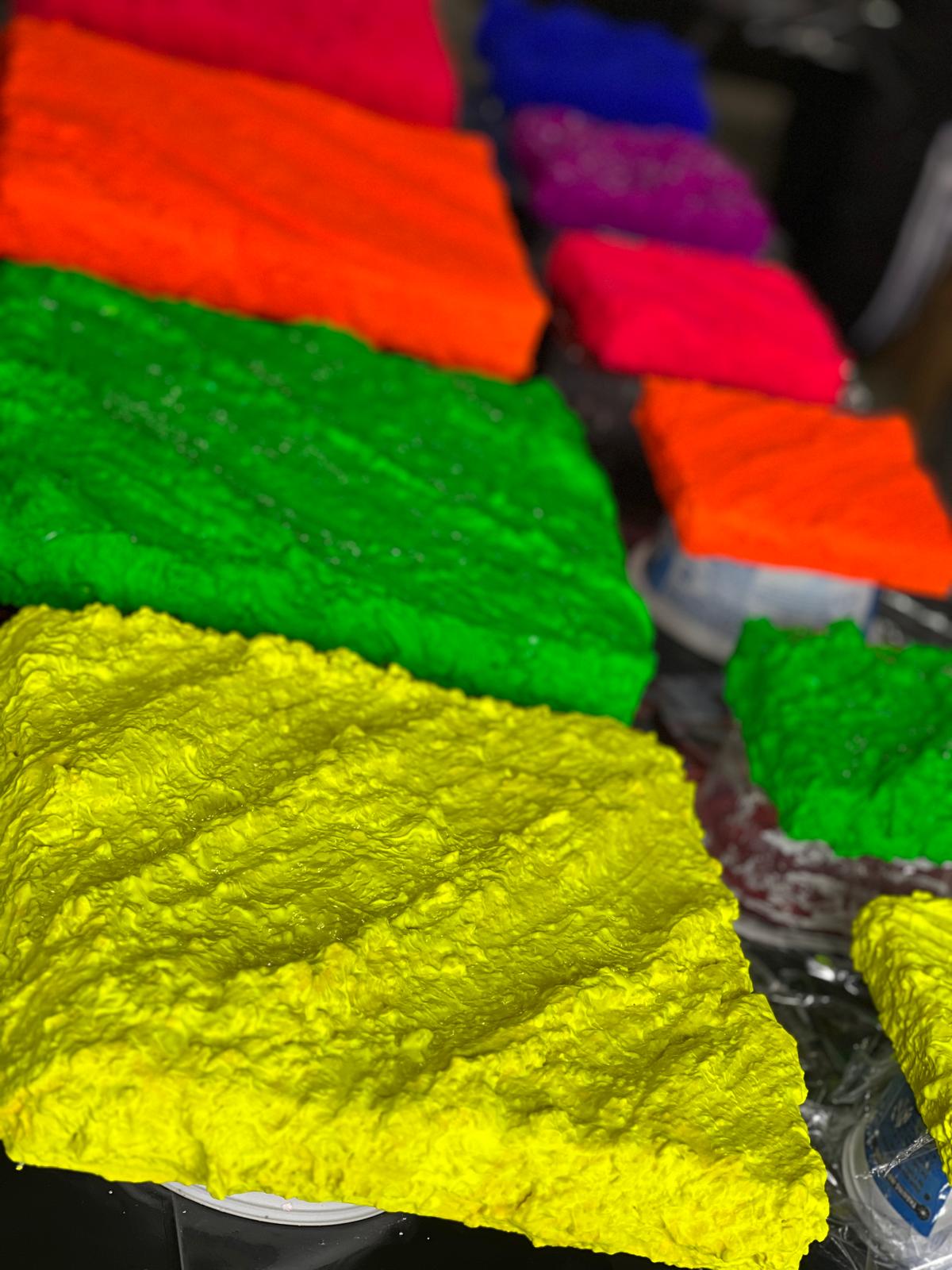 ABSTRACT POP ART NEON TEXTURED WALL