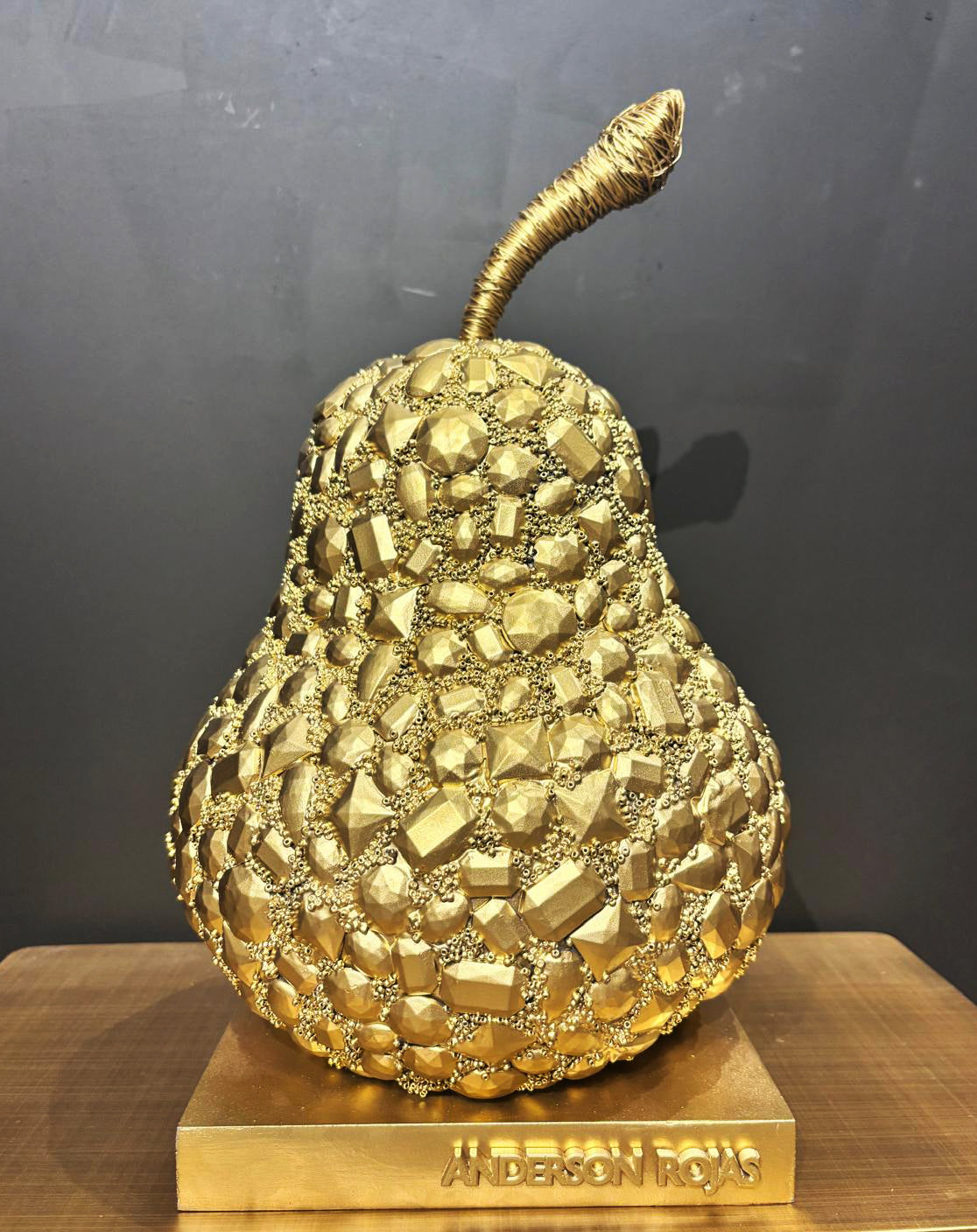 PERA GOLD INTERVENIDA (UNIQUE PIECE) by DEKOR - product image 2 for Resin Society