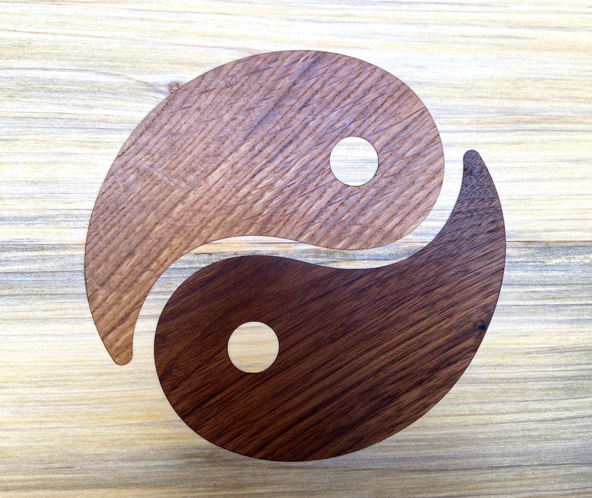 Poplar charcuterie board with Yin Yang inlay made from white oak and Peruvian walnut