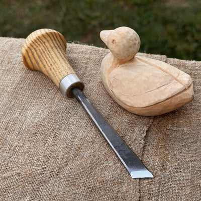 Angled bevel carving chisel with palm handle, 10 mm blade, hand-forged high-carbon steel blade and ash wood handle