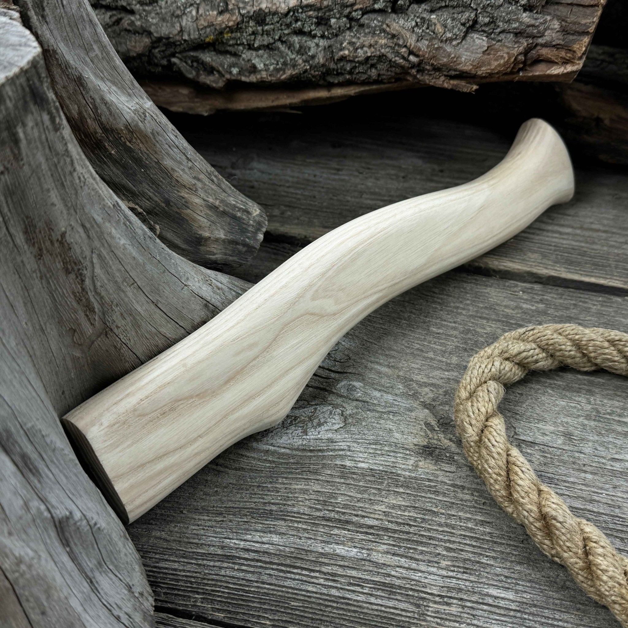 Ash wood axe handle with red oak wedges, 31 cm (12.2 inches), Sharky Forged Steel Tools