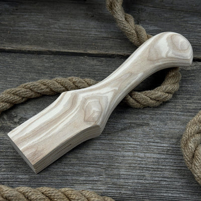 Ash wood handle for adze or axe, 23 cm long, with two red oak wedges