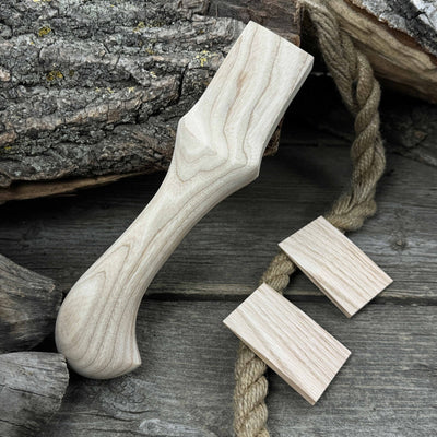 Ash wood handle for adze or axe, 23 cm long, with two red oak wedges