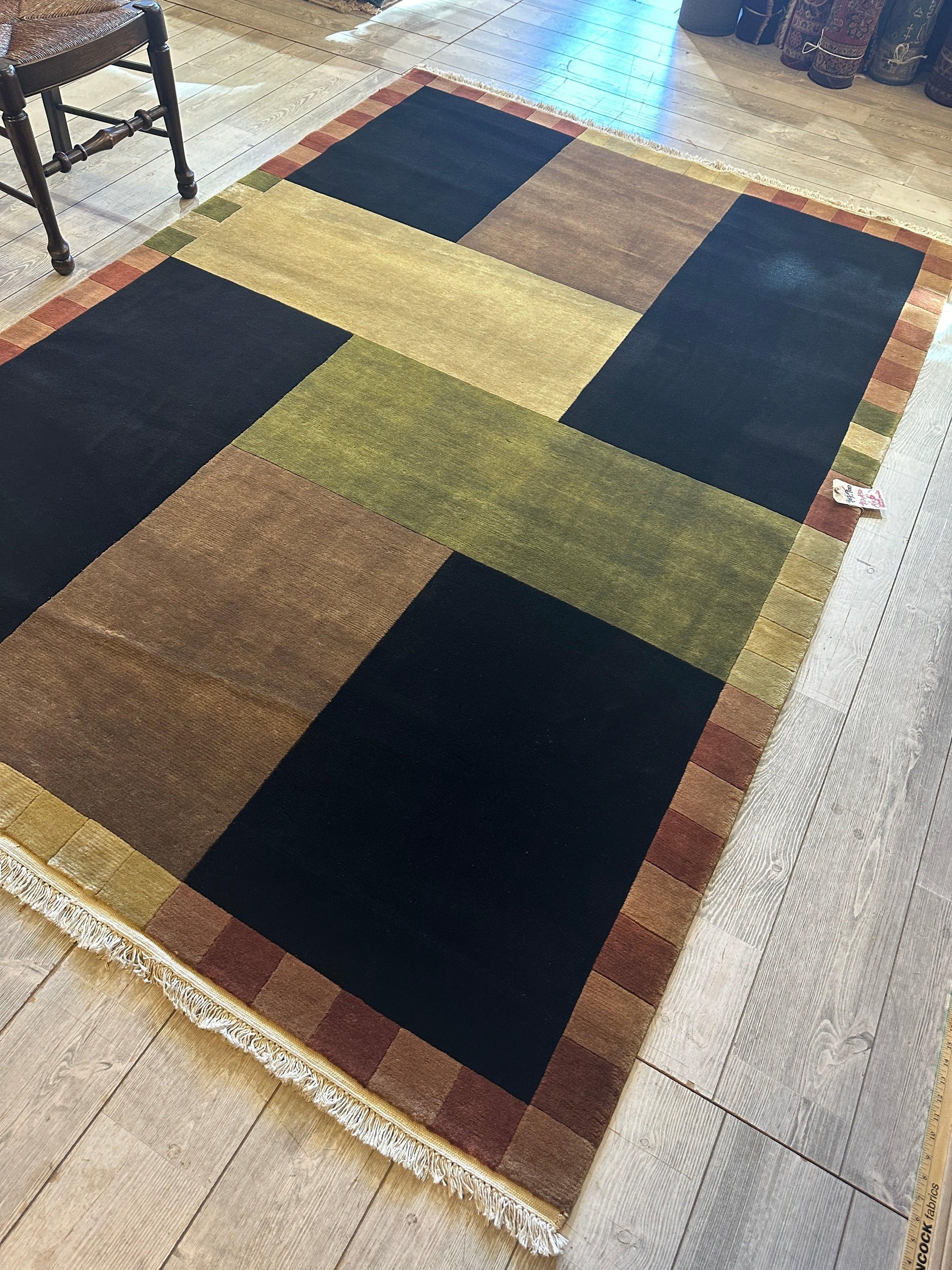 Beautifull Hand Knotted Abstract Area Rug 6’ x 9’ by Rugistan - product image 2 for Resin Society