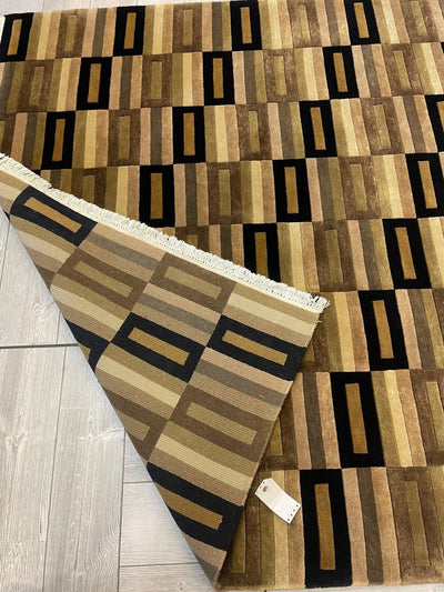 Beautifull Hand Knotted Nepali Geometric Area Rug 6x9 Ft by Rugistan - product image 5 for Resin Society