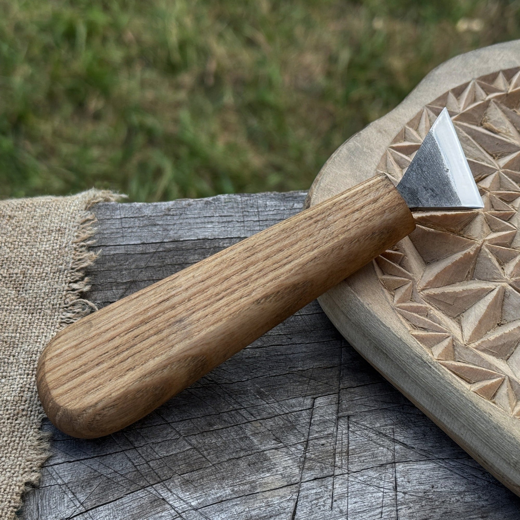 Bevel Edge Carving Knife with 3.5 cm blade and wooden handle by Sharky Forged Steel Tools