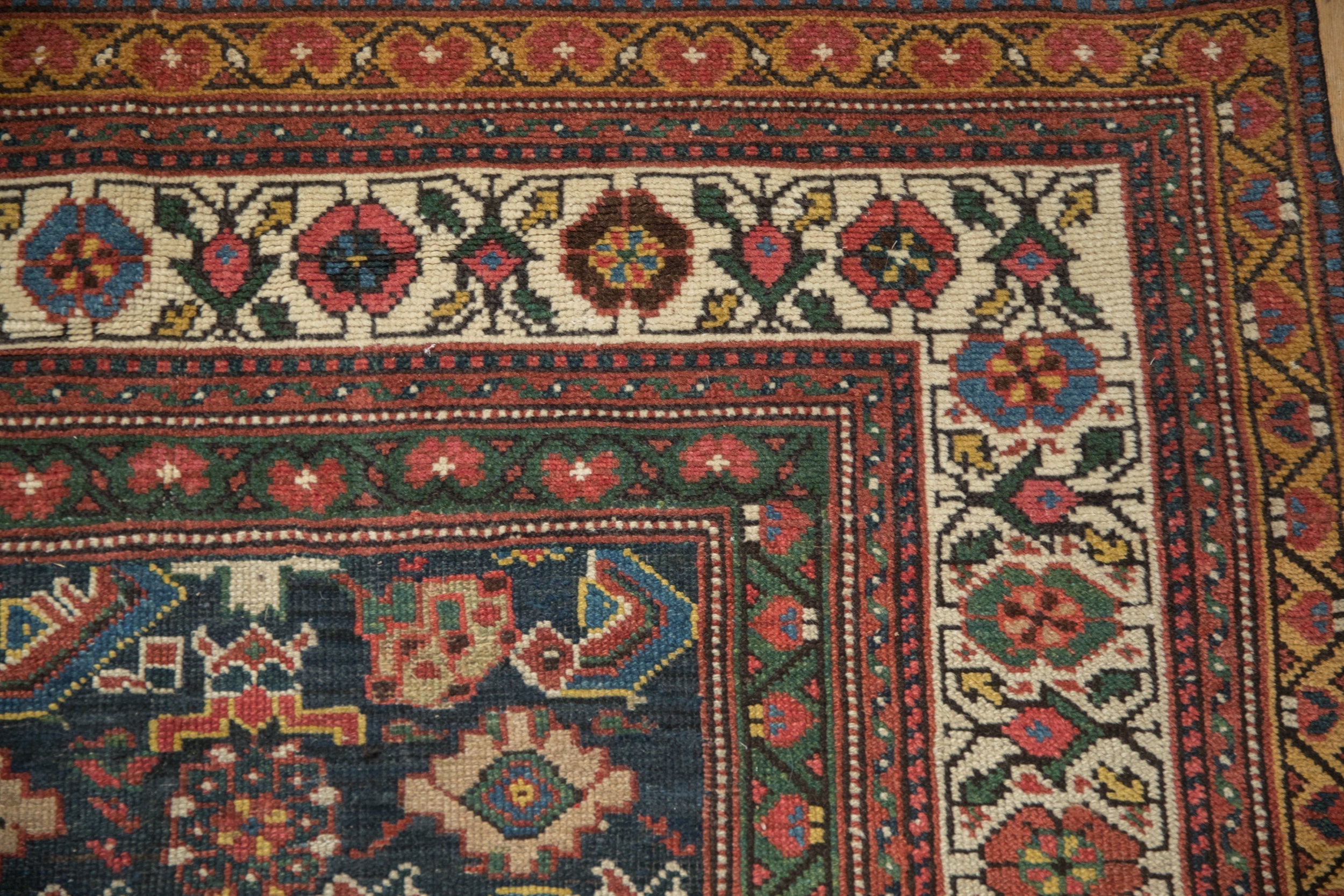 6.5x9 Antique Mahal Carpet by Old New House® - product image 3 for Resin Society