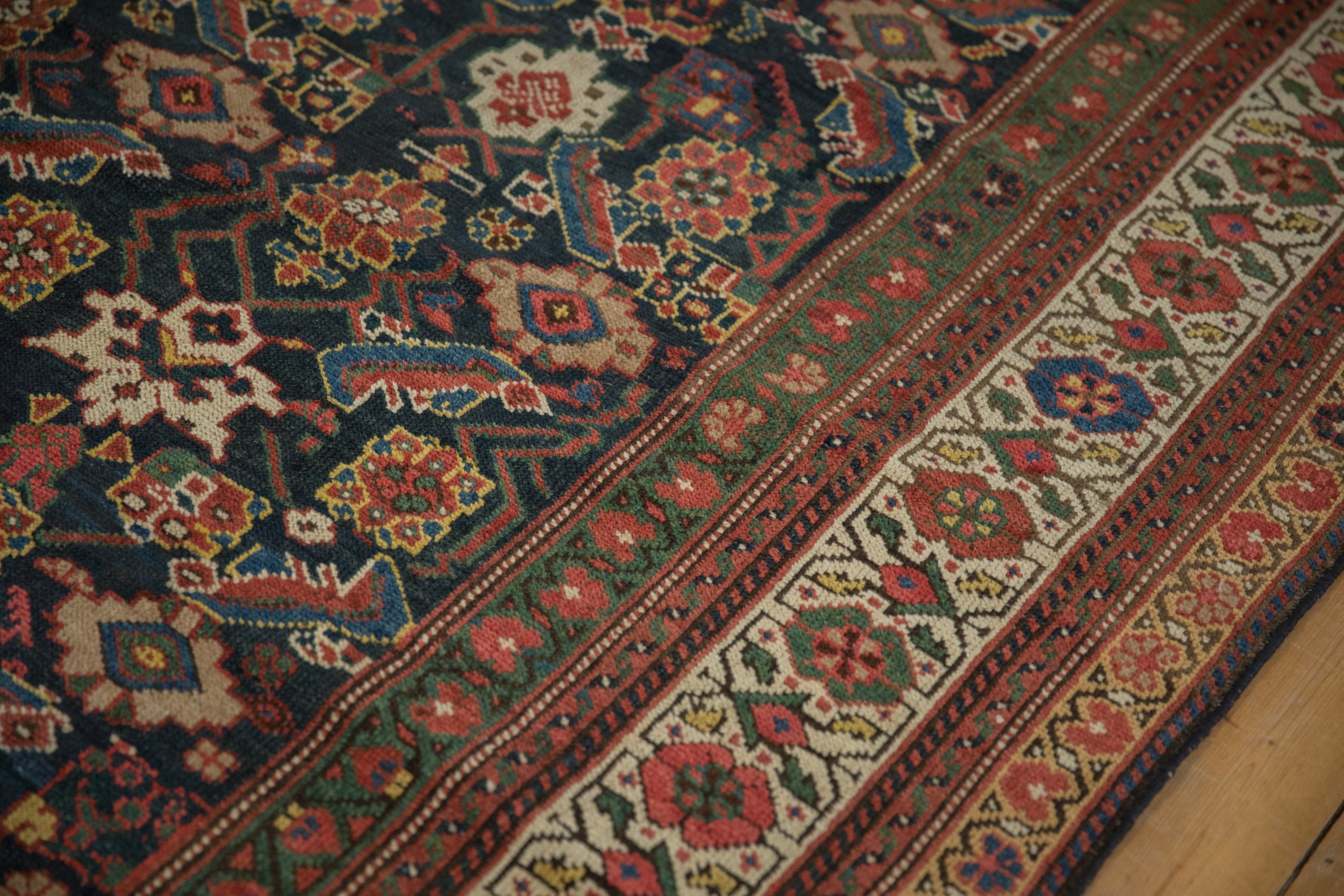 6.5x9 Antique Mahal Carpet by Old New House® - product image 7 for Resin Society