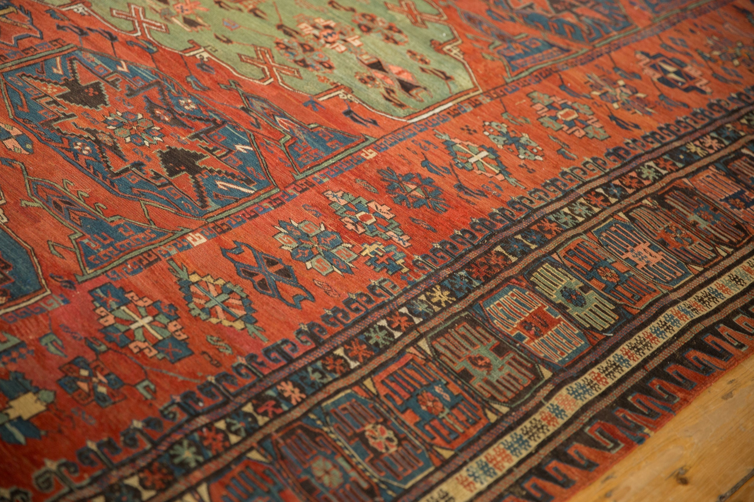 8.5x10.5 Antique Soumac Design Carpet by Old New House® - product image 10 for Resin Society