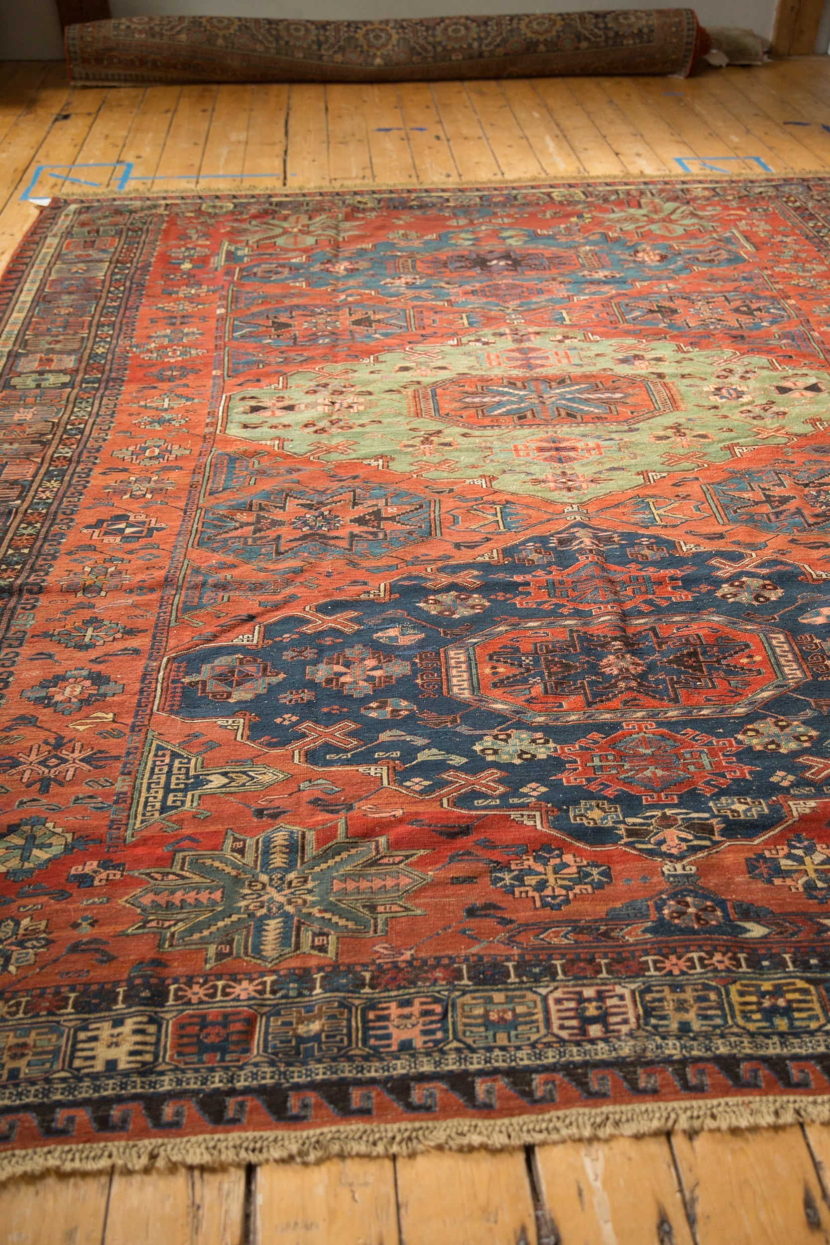 8.5x10.5 Antique Soumac Design Carpet by Old New House® - product image 11 for Resin Society