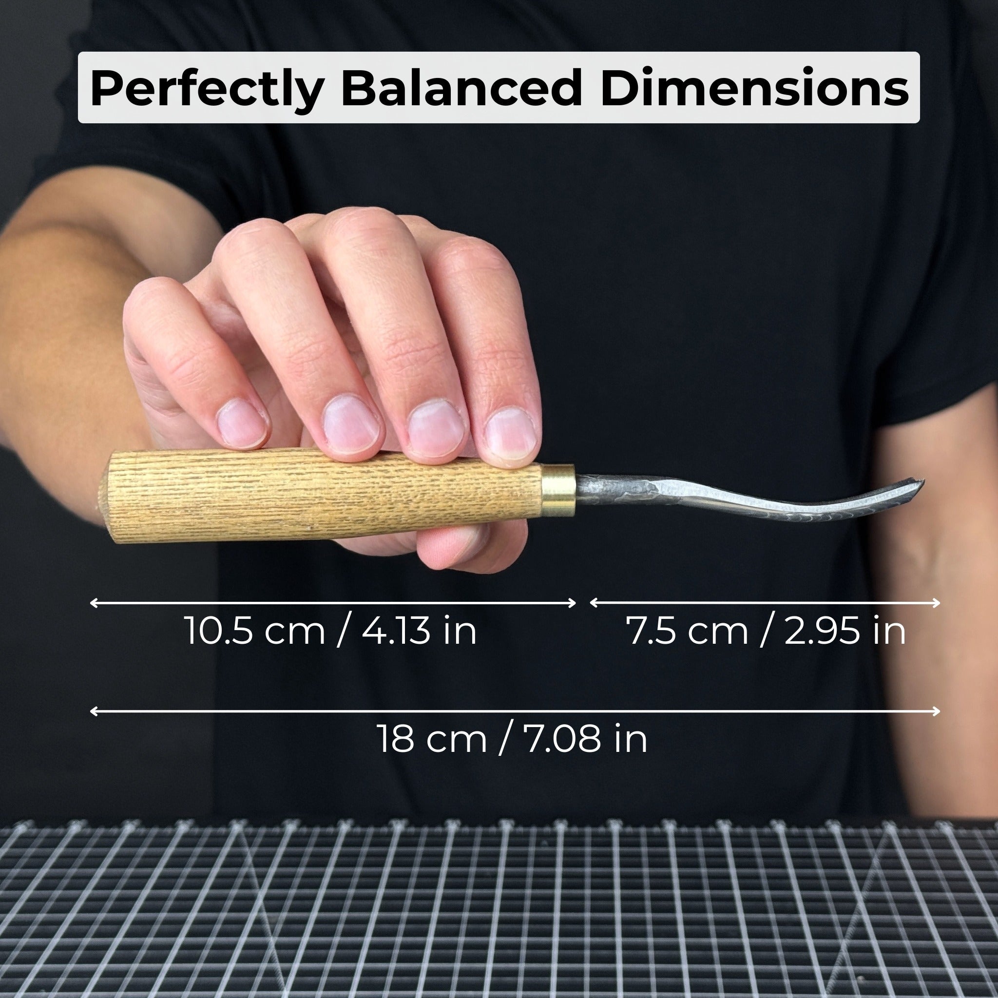 Curved Detail Carving Gouge with ash wood handle and high-carbon steel blade, available in 8 mm and 12 mm widths