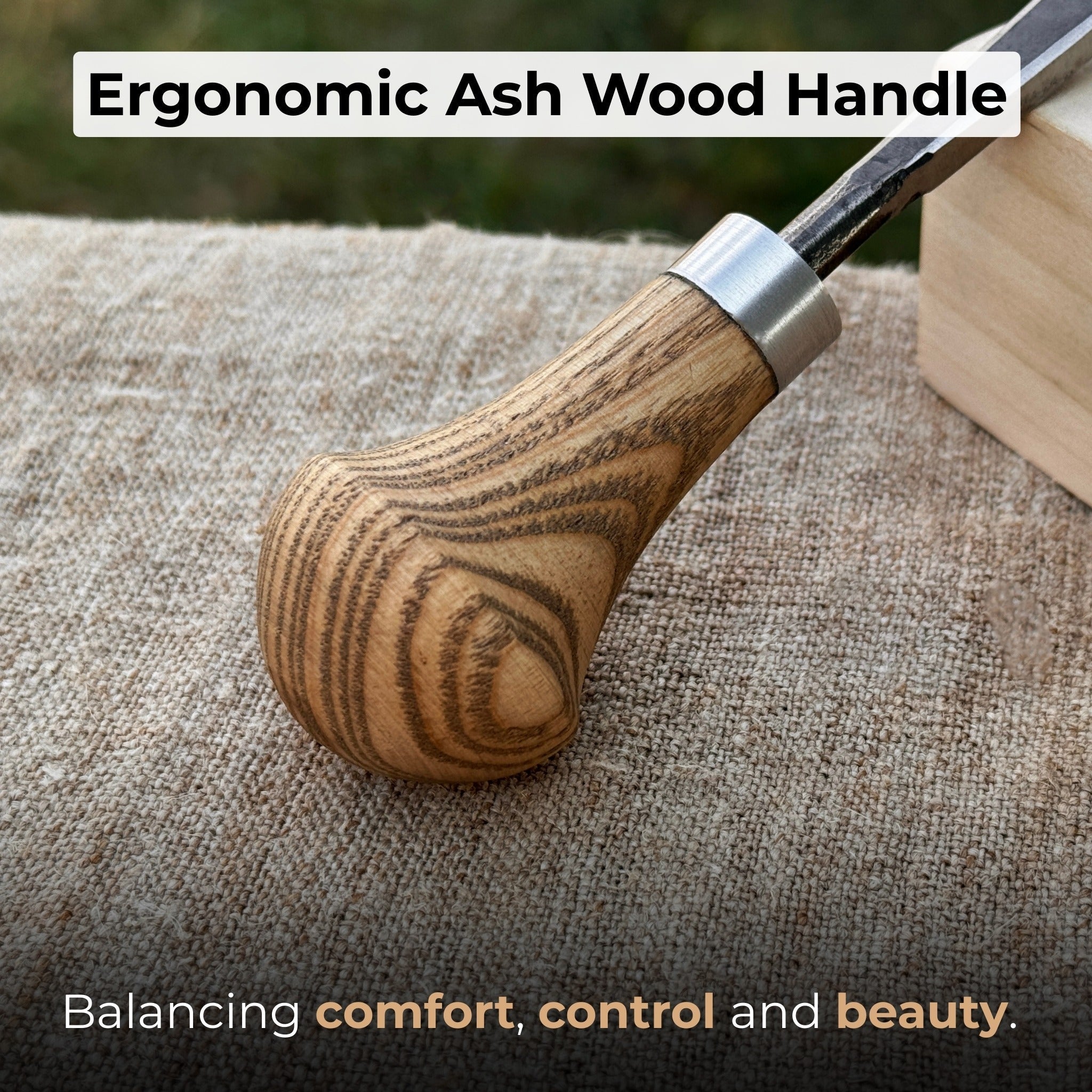 Detail carving chisel with palm handle, 10 mm blade, hand-forged carbon steel blade and ash wood handle